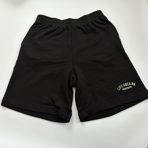 LIFE GOES ON Sweat Shorts - Black