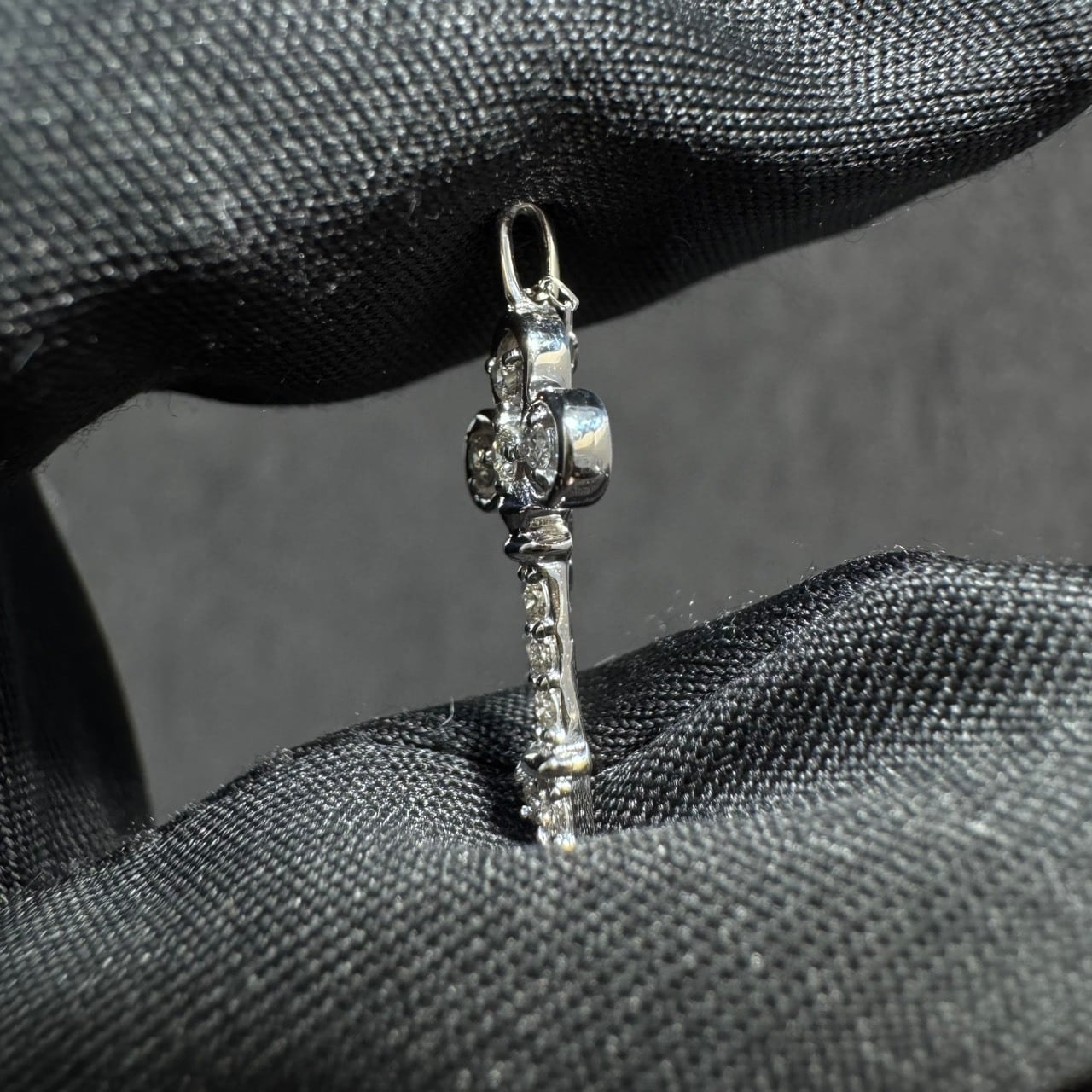 Pt900 0.10ct ダイヤモンド キーモチーフネックレス | カオキ | 日本