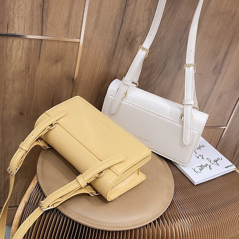 ニッチなデザインのハンドバッグハンドバッグ2020新しい流行のファッションワイルドインショルダーバッグアンダーアームバッグネットレッドハンドバッグ Tiancai_Wing_Bag33427722200