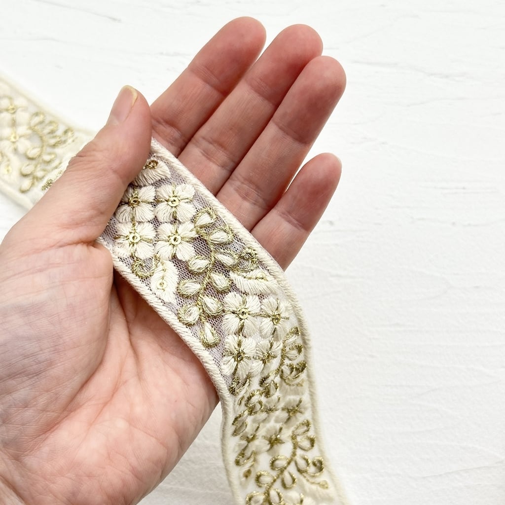 ゴールドホワイト］インド刺繍リボン 1866 | インド刺繍リボン専門店