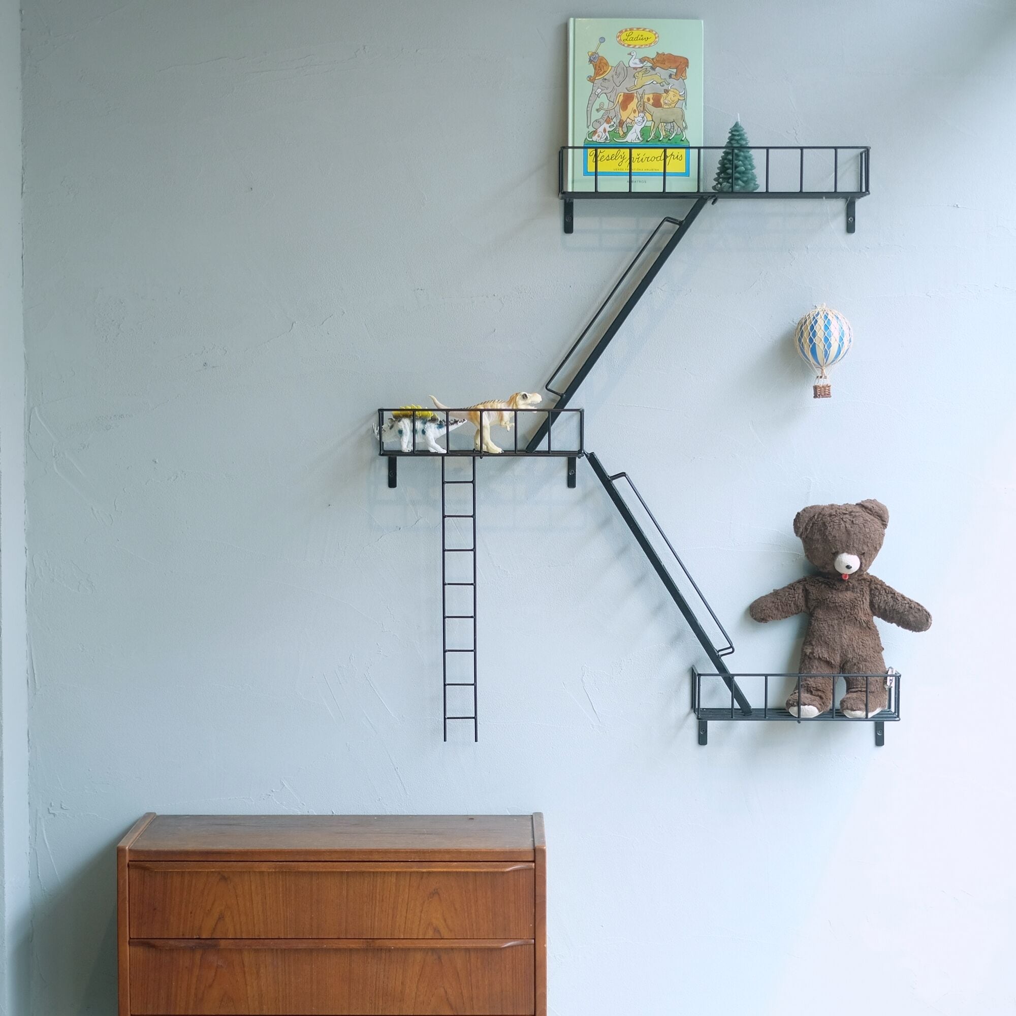 FIRE ESCAPE D/SET | WEST VILLAGE TOKYO