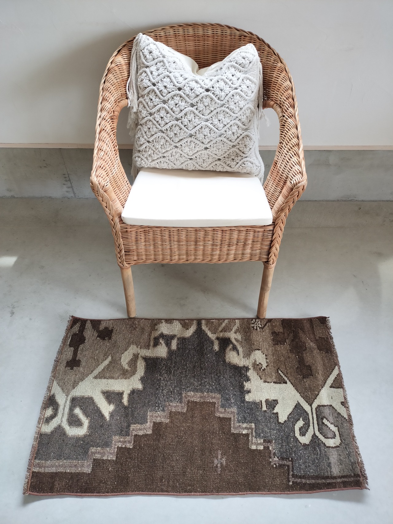 Turkish small rug No.452