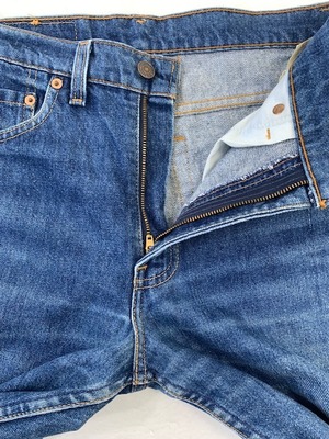 M-244 リーバイス Levis505  古着 1996年ボタン裏501 米国製の美品です。W 74cm 股下 80cm