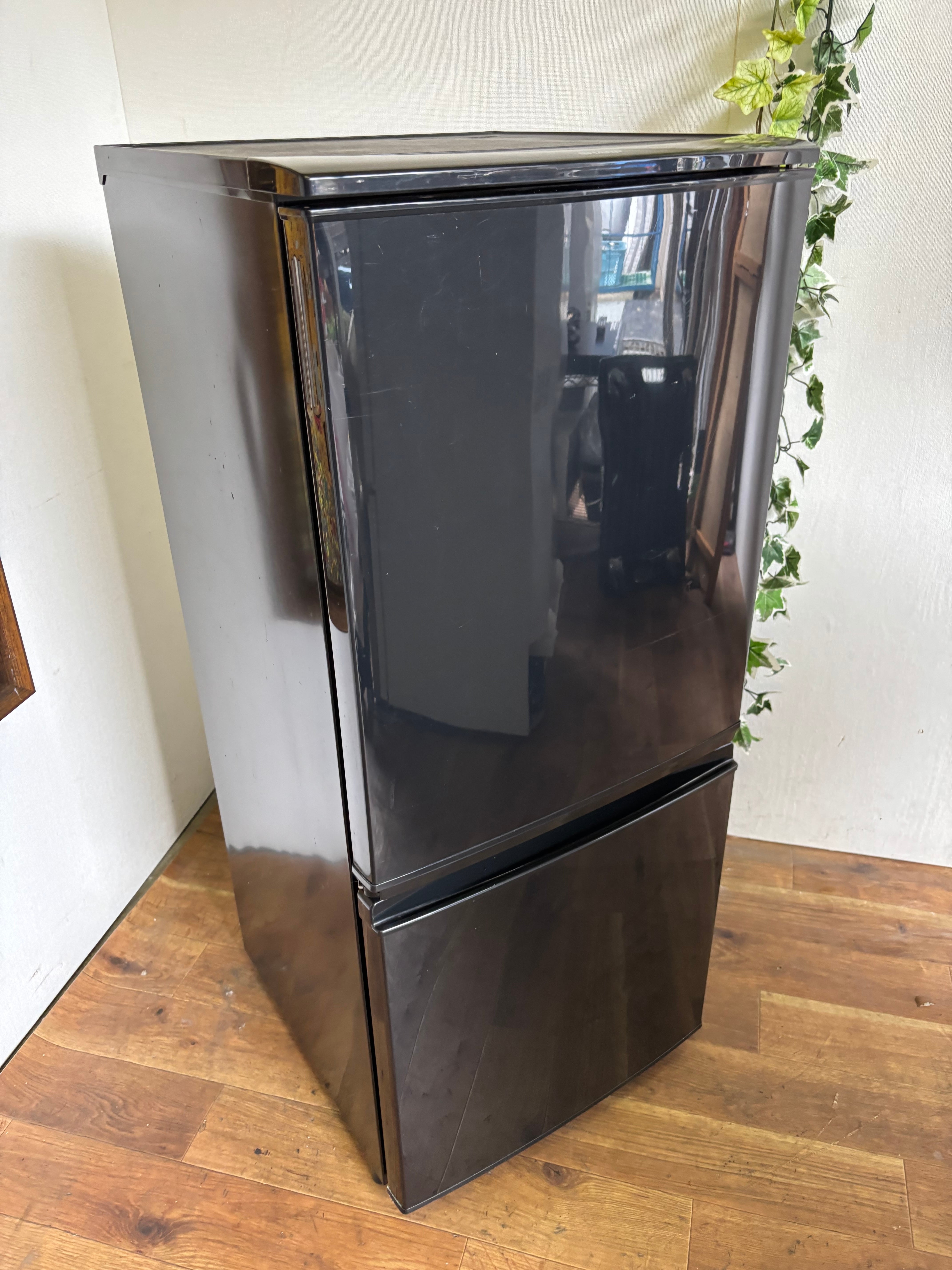 2020年製 146L 三菱ノンフロン冷凍冷蔵庫 MR-P15EE-KW1 2020年製 MITSUBISHI ノンフロン冷凍冷蔵庫 146L MR-P15EE-KW1