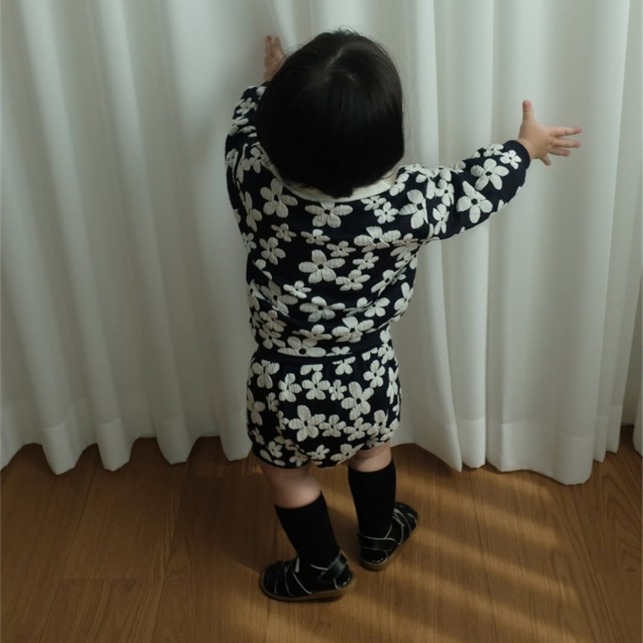2026春新作　ベビー服　ジャカード　セットアップ　カーディガン　ブルマー　可愛い　花柄　子供服　2色