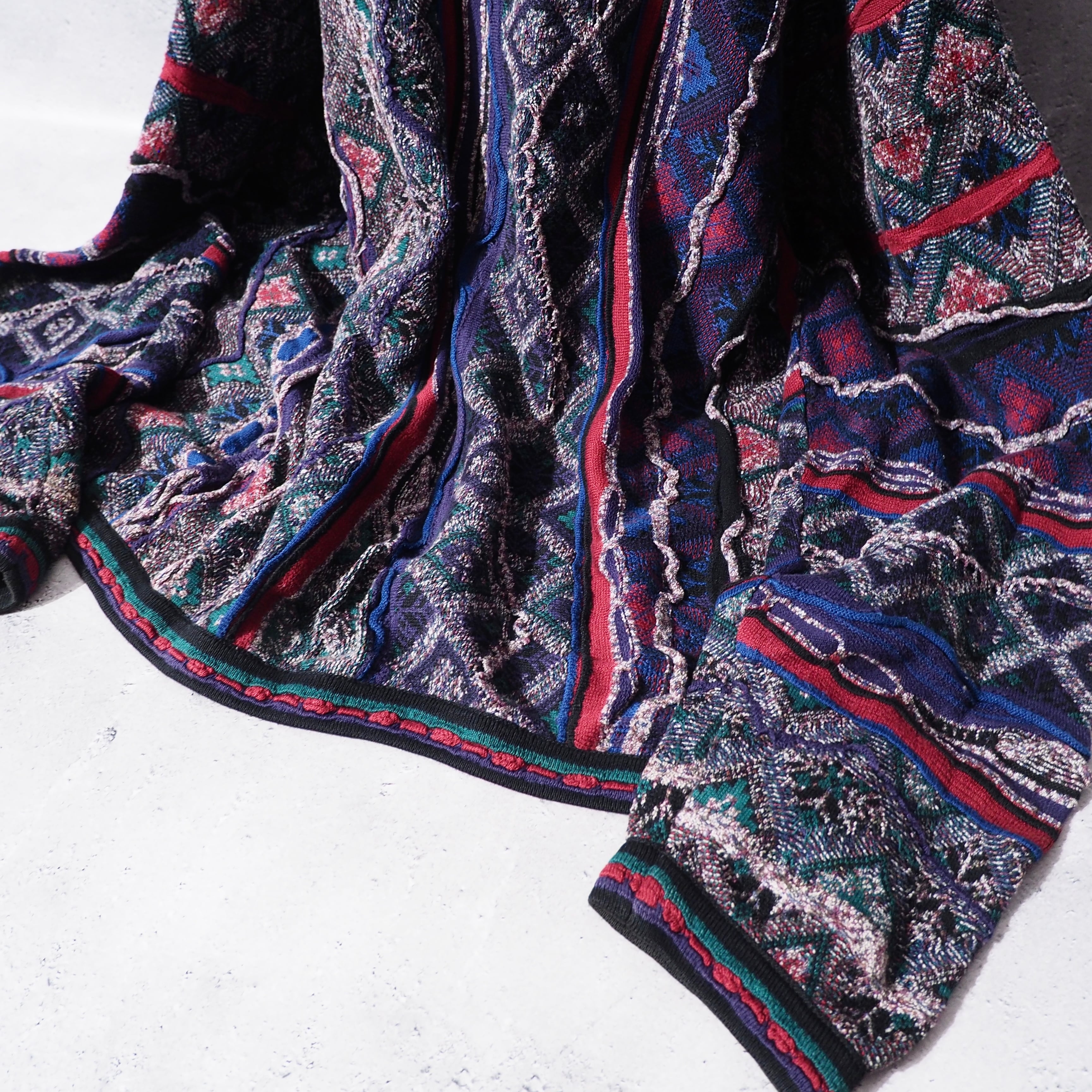 ” TUNDRA ” Bewitching chaos pattern Weaving vintage loose 3D Knit