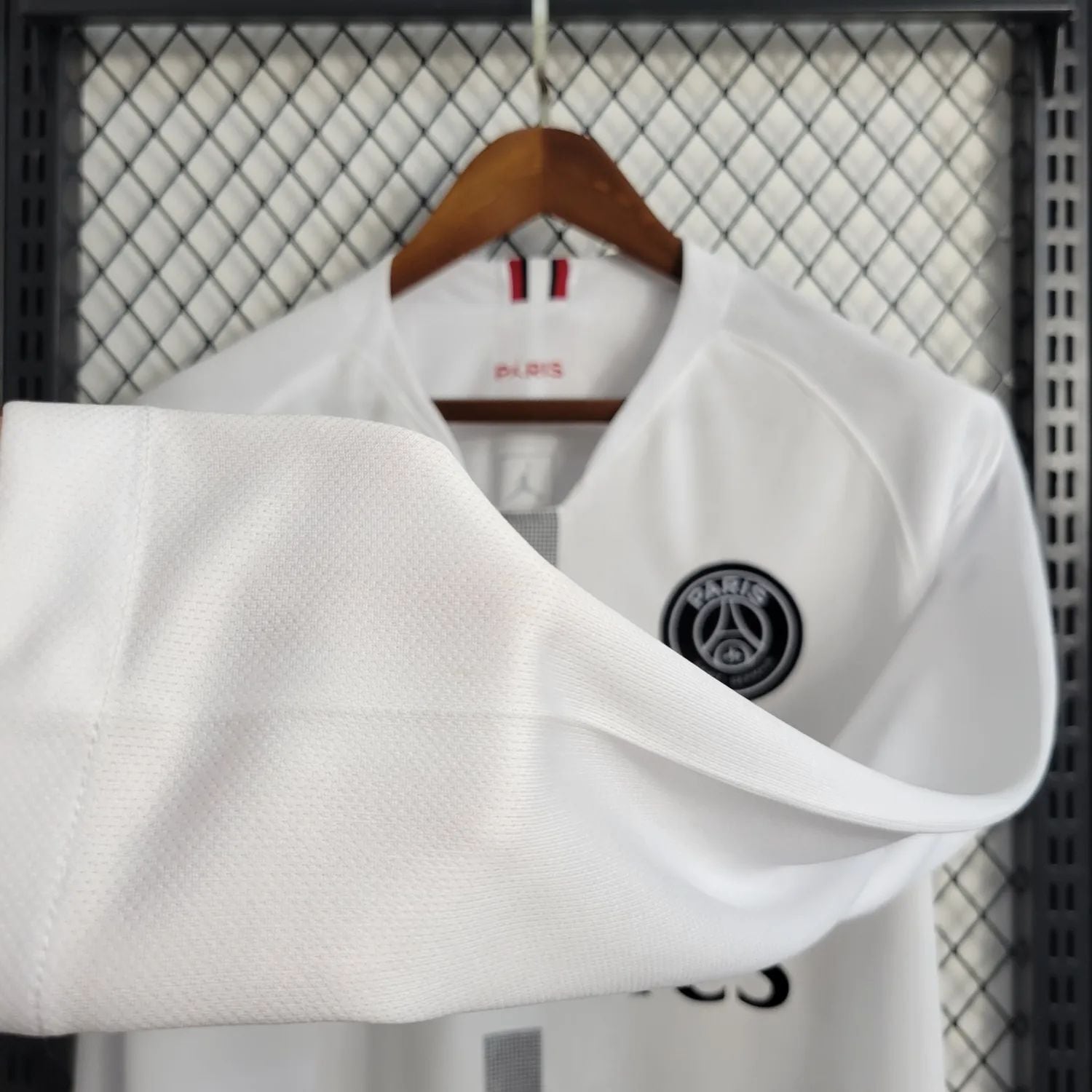 パリ・サンジェルマン PSG 18/19 長袖　ユニフォーム 18-19 PSG White Retro Long Sleeve Jersey パリサンジェルマン 18-19
