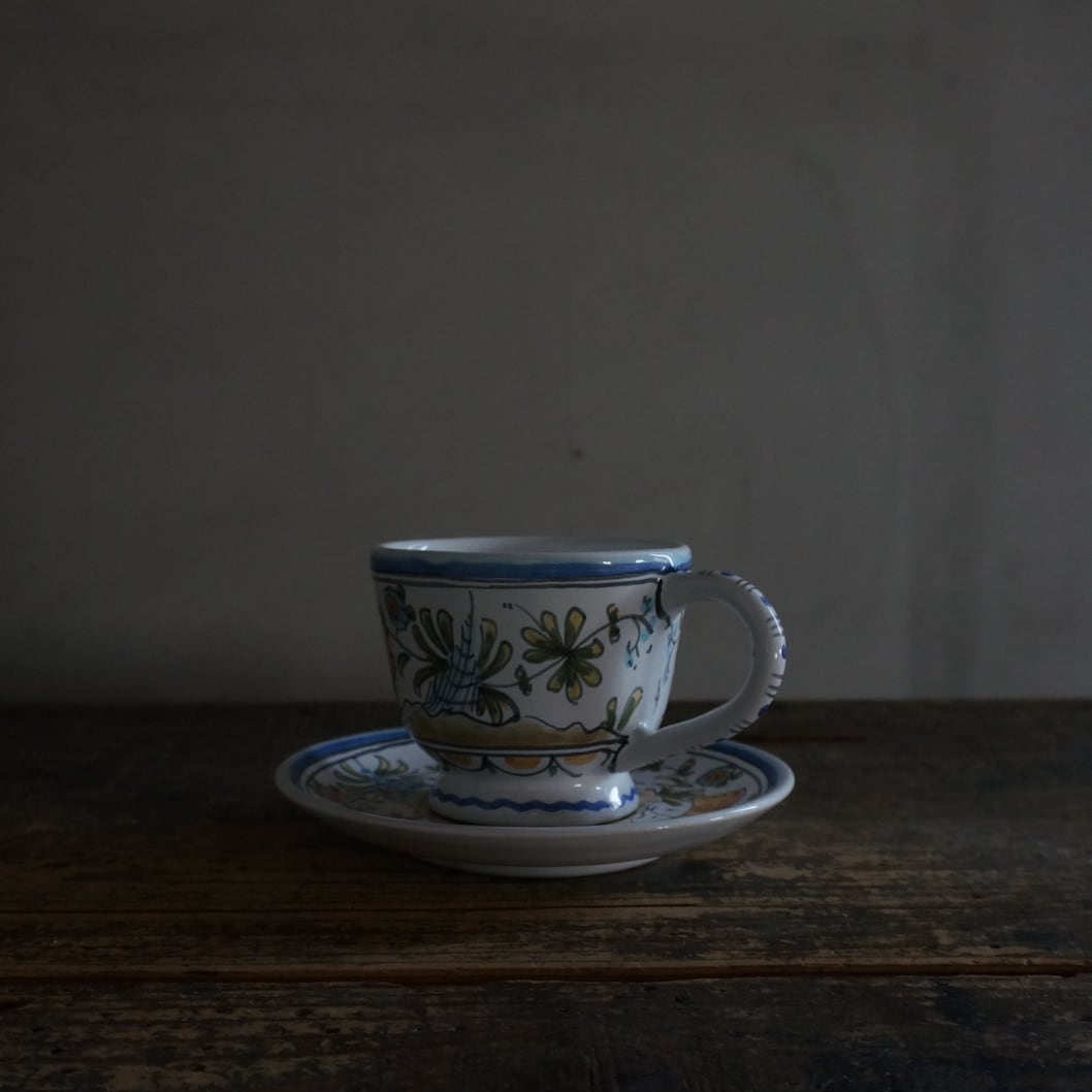 古いポルトガルのカップ&ソーサー