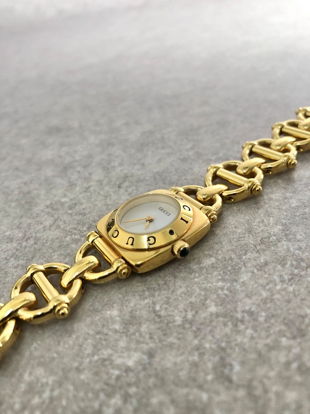 GUCCI グッチ 腕時計 ゴールド ステンレススチール トルナヴォーニ 6400L クウォーツ vintage ヴィンテージ オールド fks3xd
