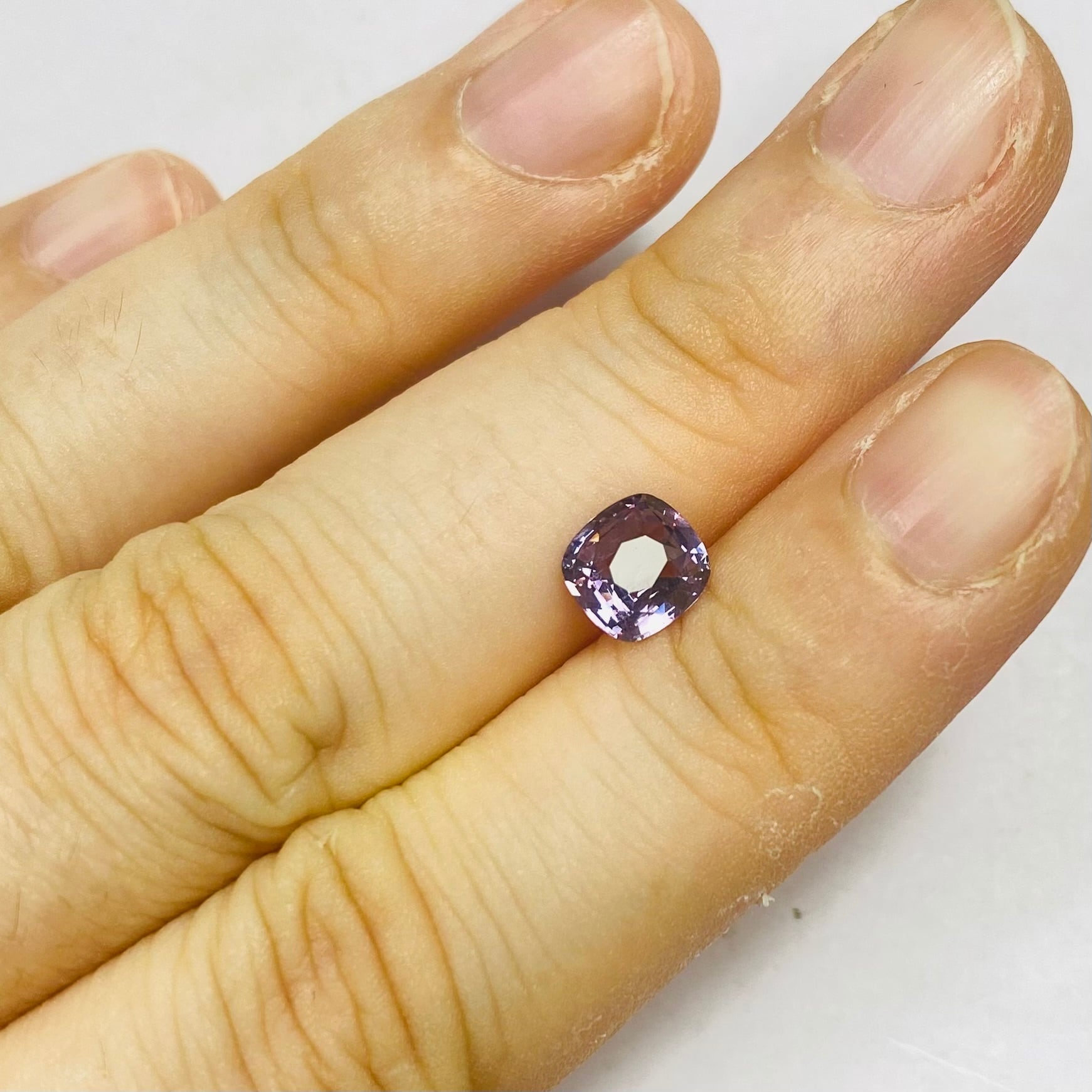 ライラックなスピネル