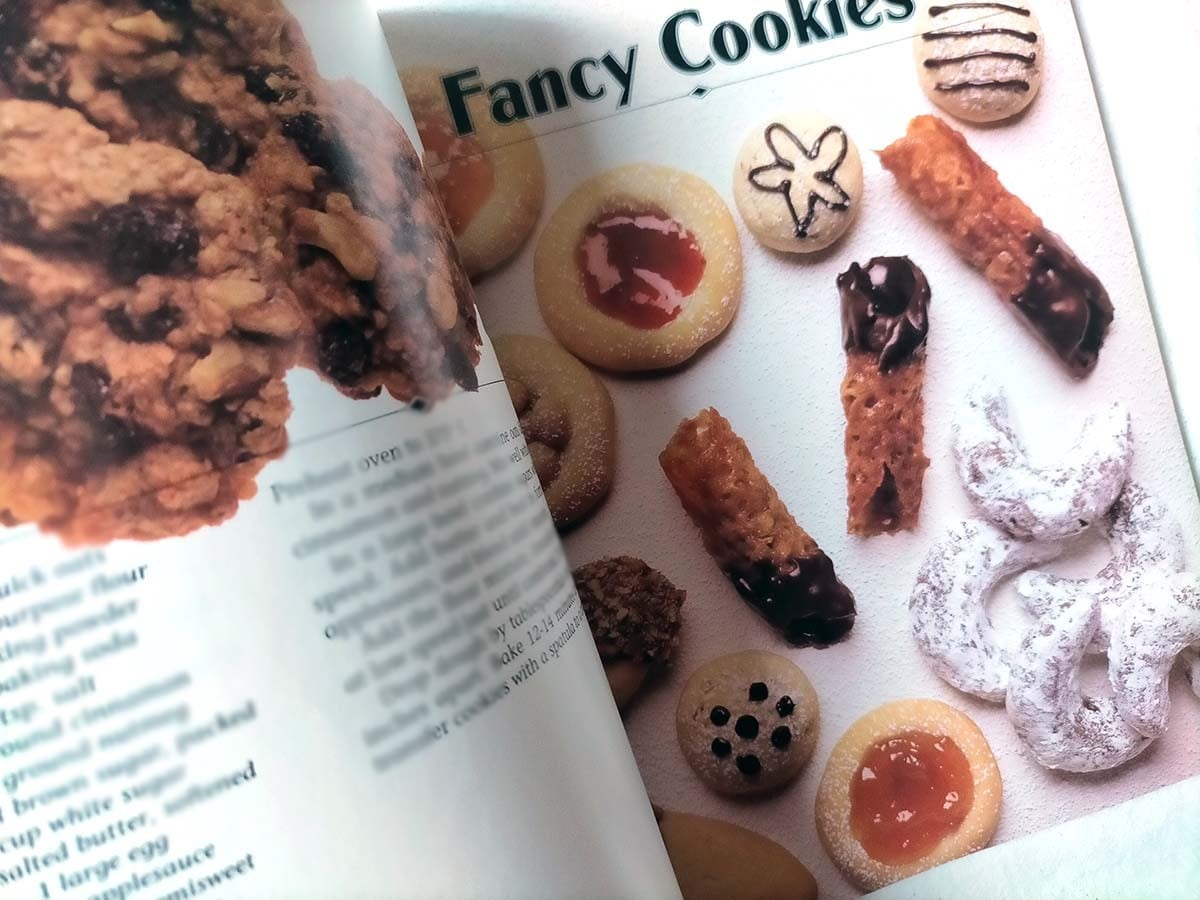 洋書レシピ本】Mrs. Fields Cookie Book: クッキー・ケーキレシピ100