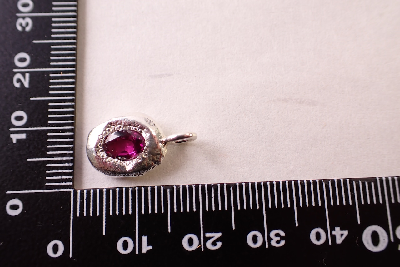 ガーネットペンダントトップ シルバー925 [D11‐133]