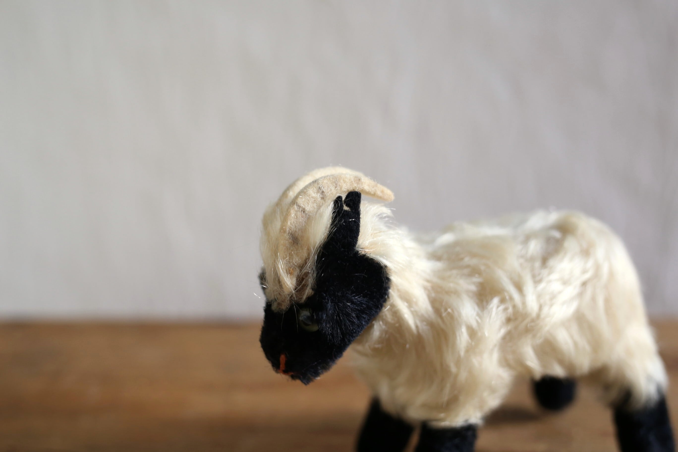ドイツ ヴィンテージ Steiff シュタイフ 『Snucki』 山羊 12cm
