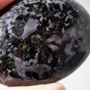 インディゴガブロ ミスティックマーリナイト / パーム 握り石