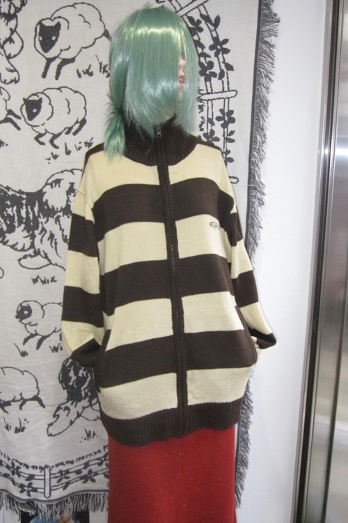 DoReMi Unique Series –  boarder zip knit