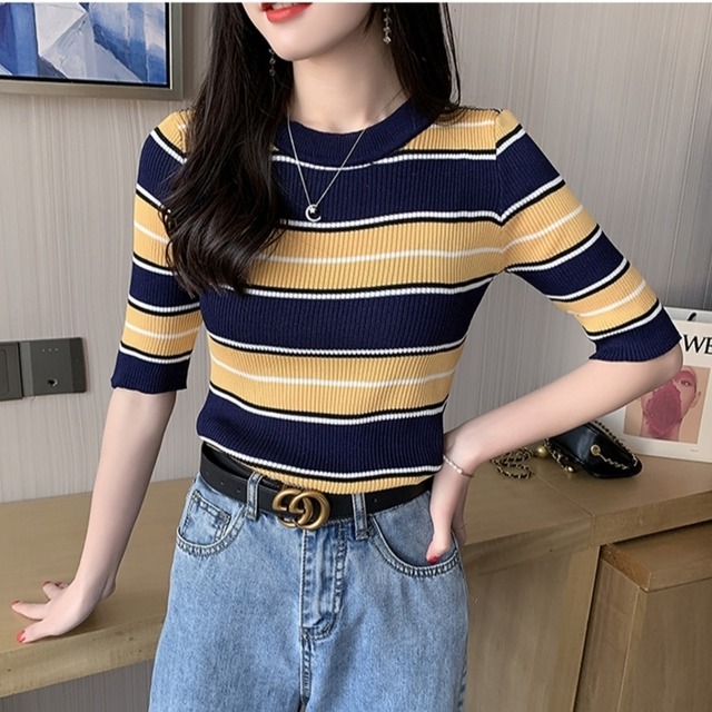 ２色 トップス ニット セーター プルオーバー レディース 春 秋 カジュアル 半袖 ショート ショート丈 半袖 五分袖 ラグラン Uネック ラウンドネック スリム タイト 細身 ストレート 裾イン リブ リブニット 赤 レッド 黄色 イエロー S M ジャスト かわいい 大人可愛い きれいめ シンプル カジュアル おしゃれ レトロ 柄 ボーダー 韓国 韓国系 オルチャン 韓国ファッション 体型カバー 定番 普段使い インスタ映え こなれ感 ラフ カジュアル お出かけ 公園デビュー 休日 運動