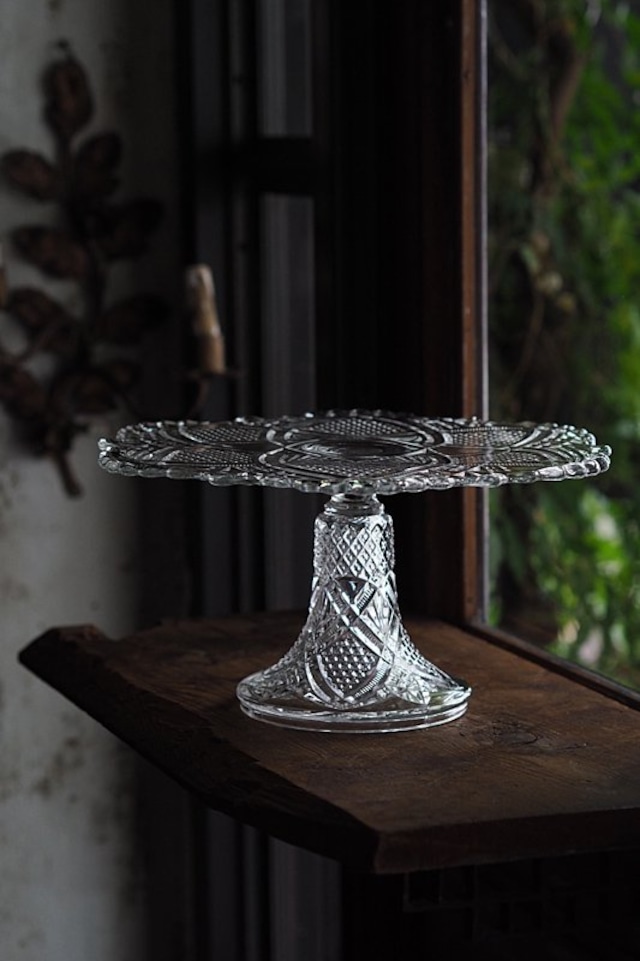 ガラスコンポート台-vintage or antique glass cake stand