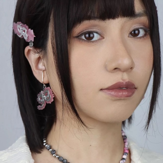 ヘアピン ピアス リボン パール ラインストーン フープ ゆらゆら 可愛い シュシュ ヘアバンド ヘアゴム 黄色 チェック ヘアアクセサリー 黒 ガーリー ロリータ ゴスロリ ハート リボン ヘアピン ハート パール ホワイト ヘアアクセサリー ヘアピン バレッタ キラキラ