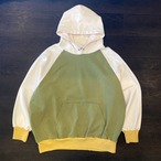 ChahChah CC THREE TONE HOODIE / OLIVE
