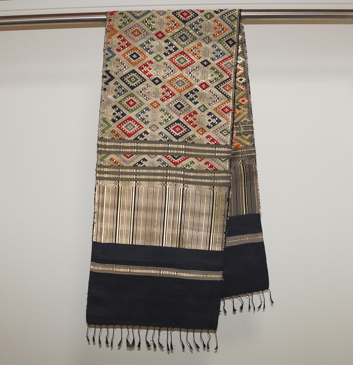 ラオス タラットサオの ストール 風の道 縫い処あきはら