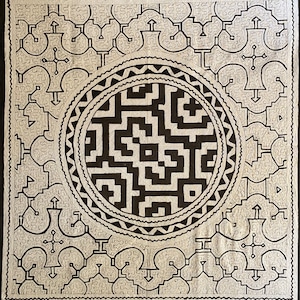 中型白70-46円太 72x77cm シピボ族の工芸 先住民族アート 天然染め スピリチュアル 中型白70-46円太 72x77cm シピボ族の工芸 先住民族アート 天然染め スピリチュアル