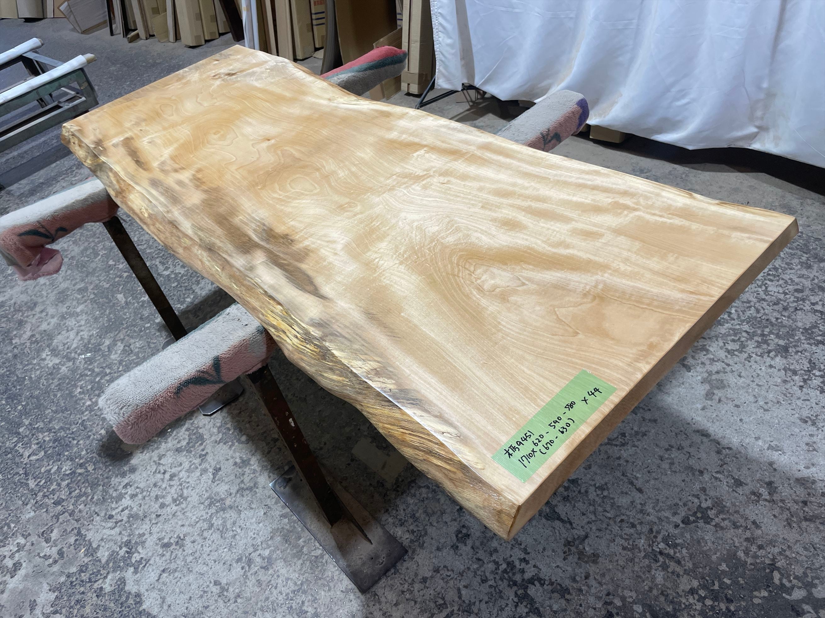 トチ9451 トチの木 一枚板無垢 乾燥材 1710x620-590-580x44mm カウンター 棚 テレビ台 カウンター センターテーブル 窓台 橡 栃