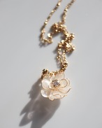 ”尊ぶ（peony dahlia）ネックレス”