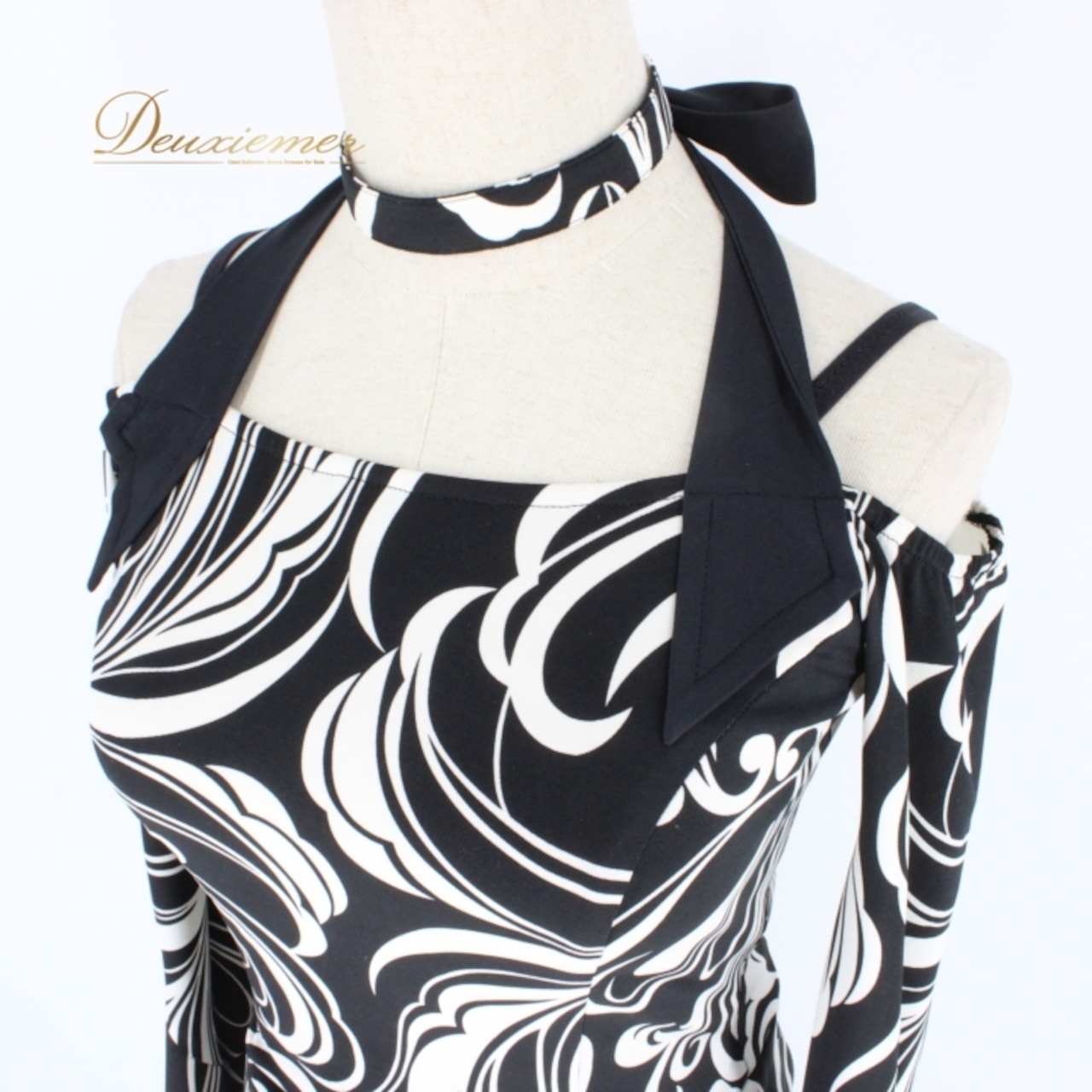 社交ダンス 衣装 スタンダード 上下セット ツーピース パーティ衣装 白 黒 サン・ヨシムラ ホワイト系 ブラック系 長袖 ホルターネック モダンダンス セットアップ ダンスドレス おしゃれ 女性用 派手 シンプル ストレッチ 体型カバー サイズM 高品質 日本製 パーティー カジュアル フォーマル