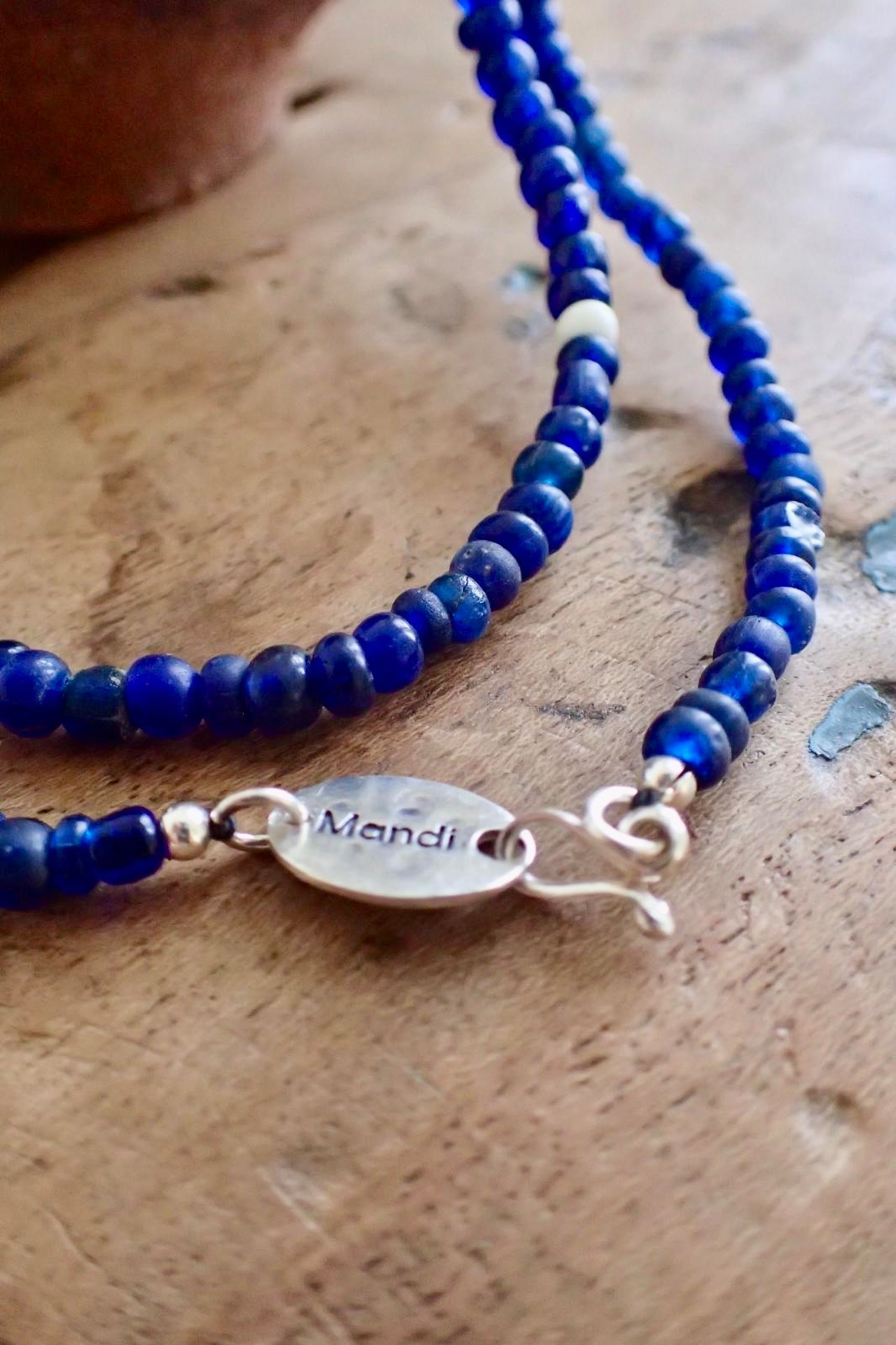 Mandi/マンディ Antique Beads Necklace(60cm)(Navy×White)