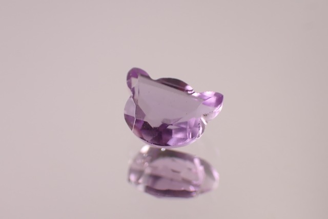 アメジスト(猫カット)　1.38ct　[D11‐542]