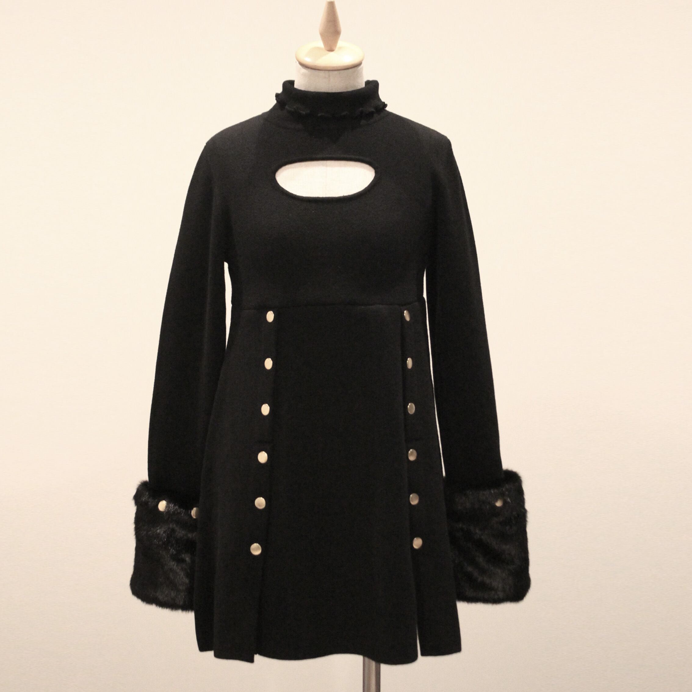 Open Heart Knit One Piece Crayme
