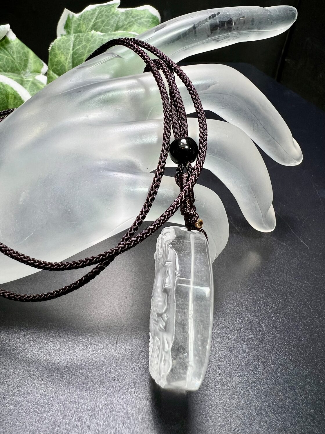 水晶龍神様彫り紐ネックレス 権力持つ.運気上昇. 立身出世.健康長寿 