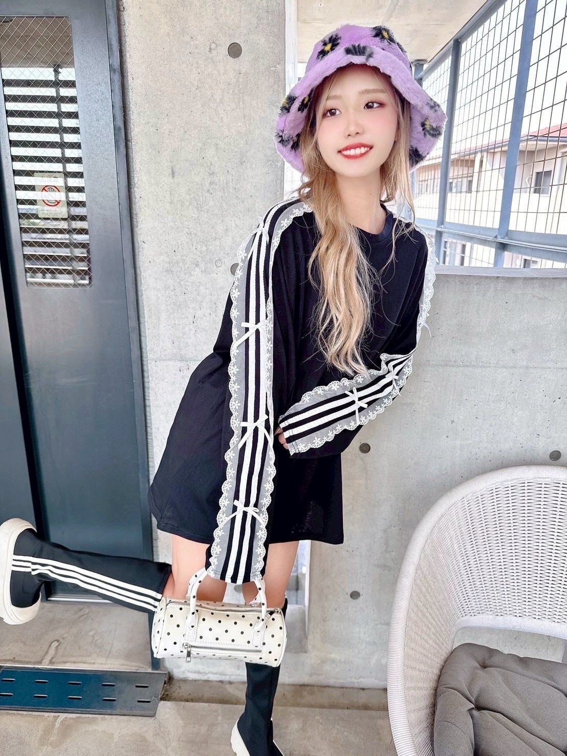 サイドラインリボンロングTシャツ/韓国/レディースファッション/可愛い/カジュアル/ラフ/個性/POP/女子/春/秋/冬