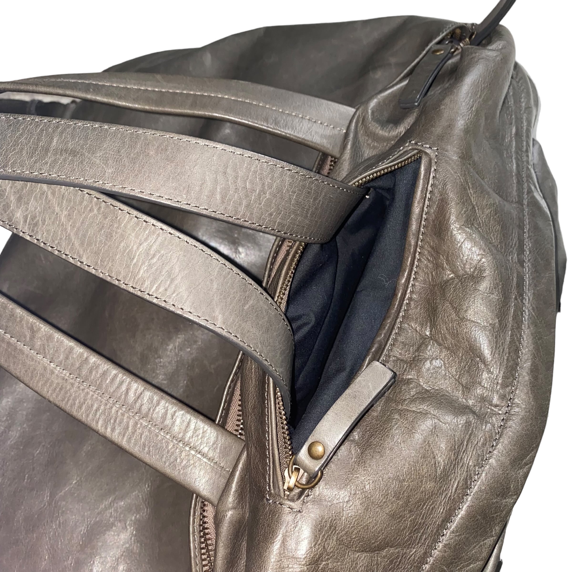 MAISON MARGIELA leather sailor bag | NOIR ONLINE MAISON MARGIELA leather sailor bag | NOIR ONLINE