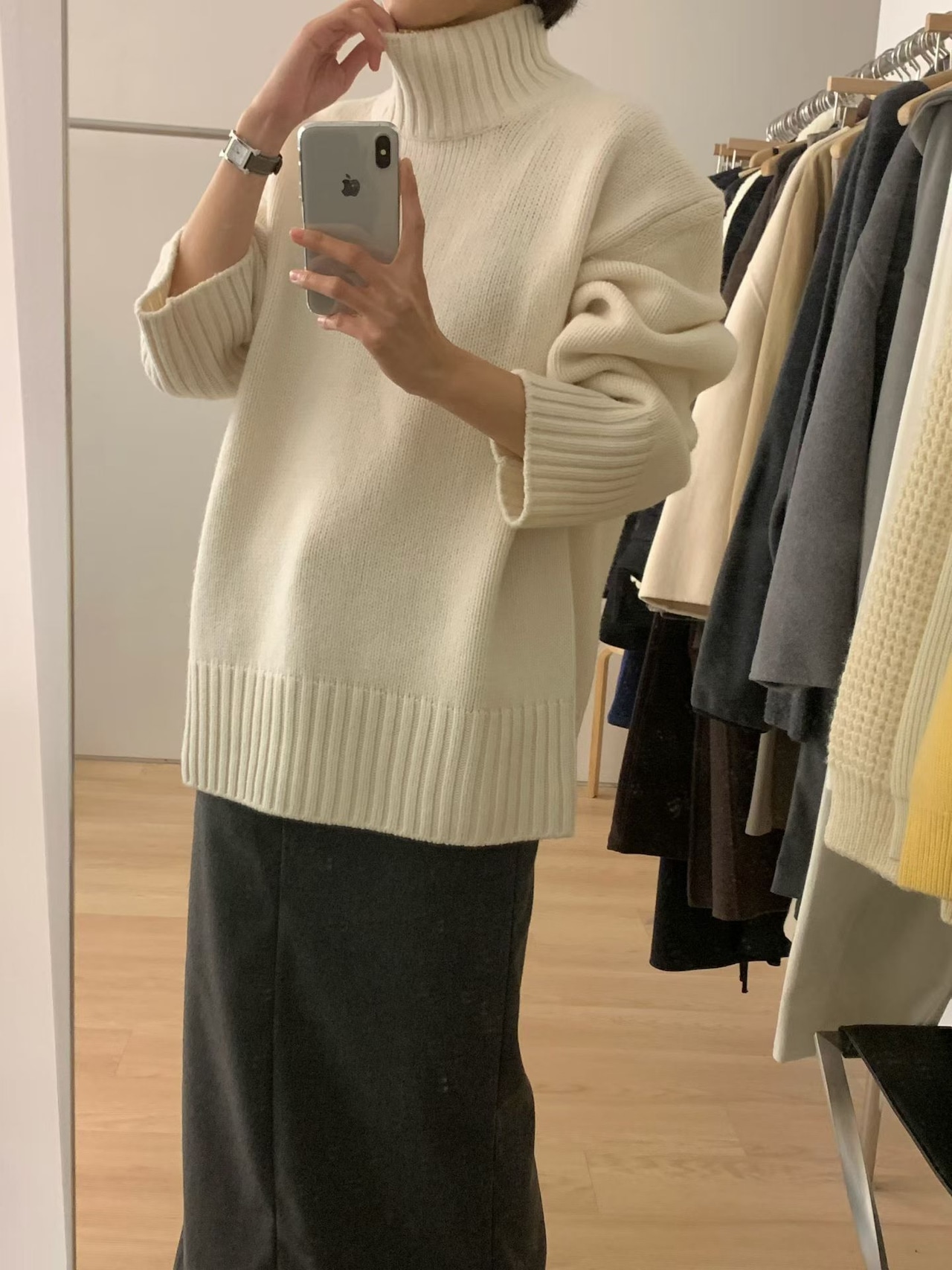 (即納) HAUS / Rendle high neck loose pullover 2color