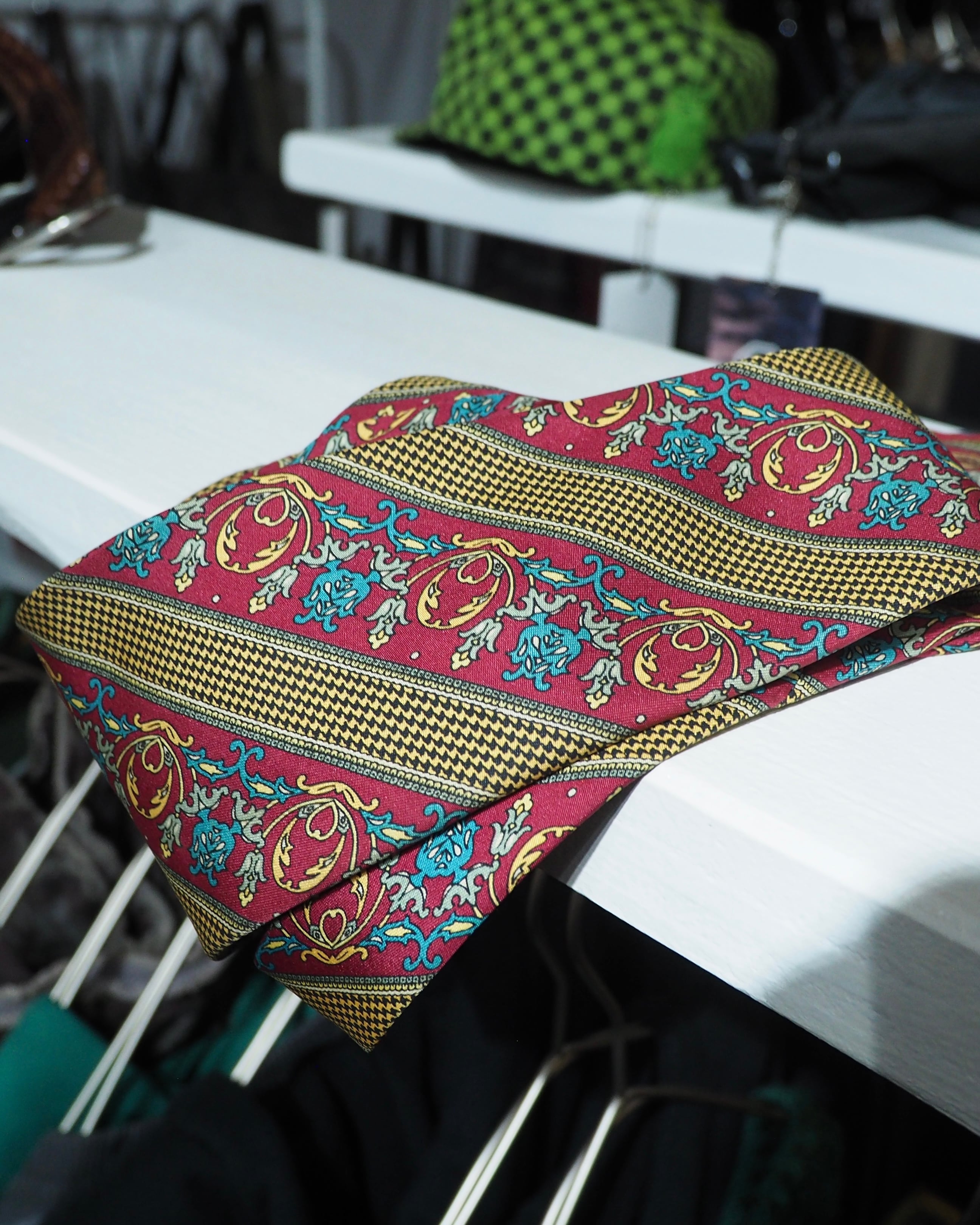 " Old Christian Dior " vintage silk Tie (made in France)