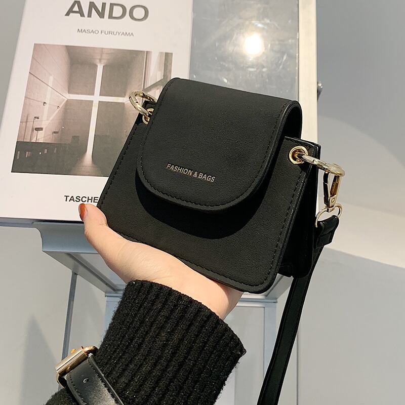 レッドオータムウィンターミニスタイル 秋物 冬物 スクウェア メッセンジャーバッグ 手作りハンドバック28095329309