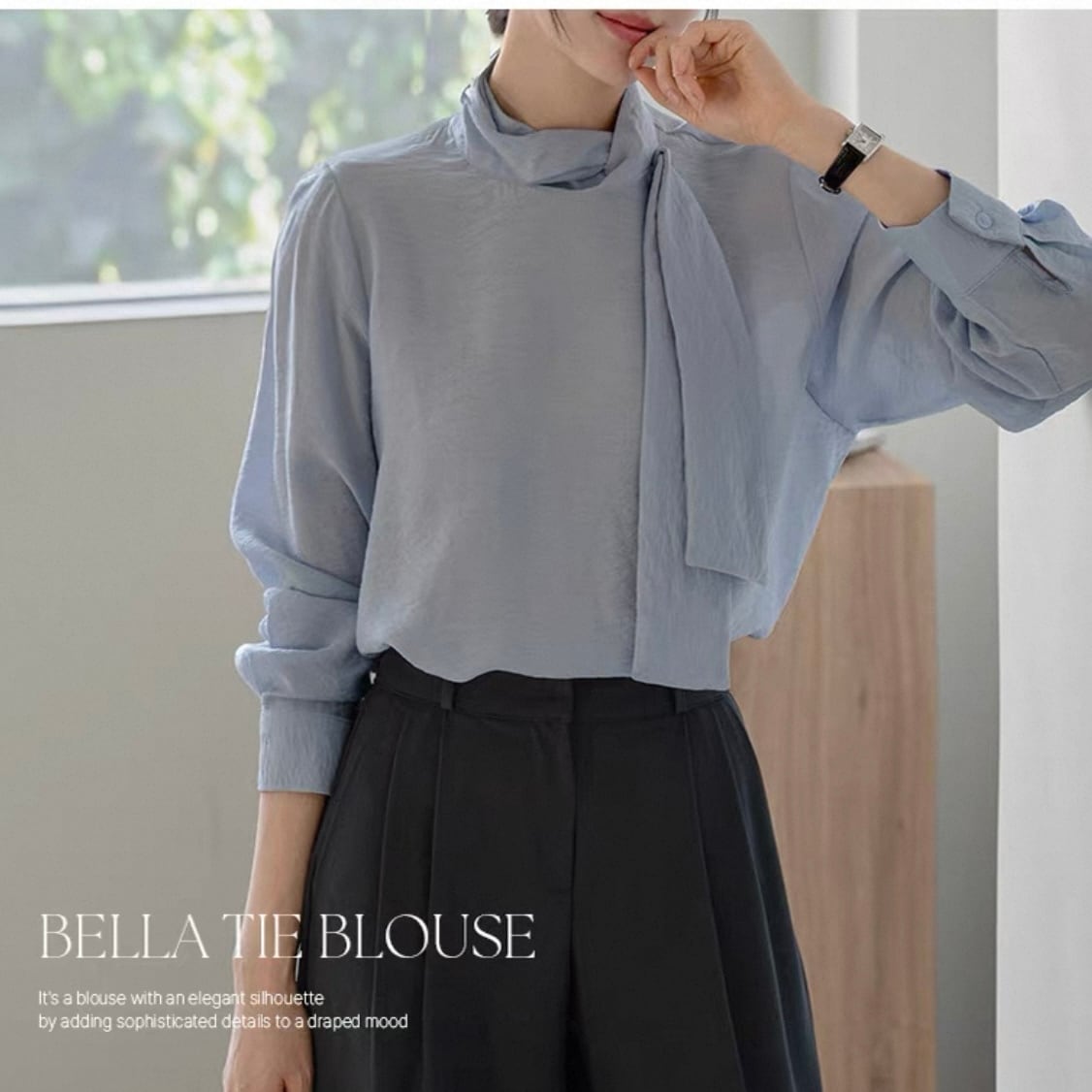 リボンタイ付きライトブルーブラウス YH9578