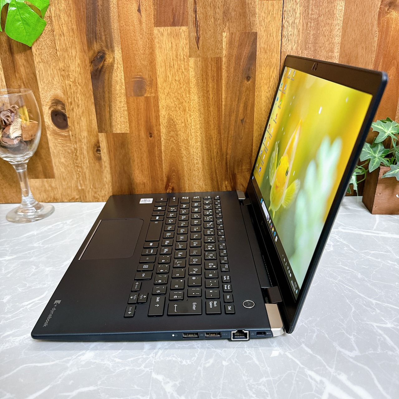 【極美品 2020年式】Dynabook G83/FP / 第10世代 Core i7-10710U / メモリ8GB / SSD256GB / 非常に良好