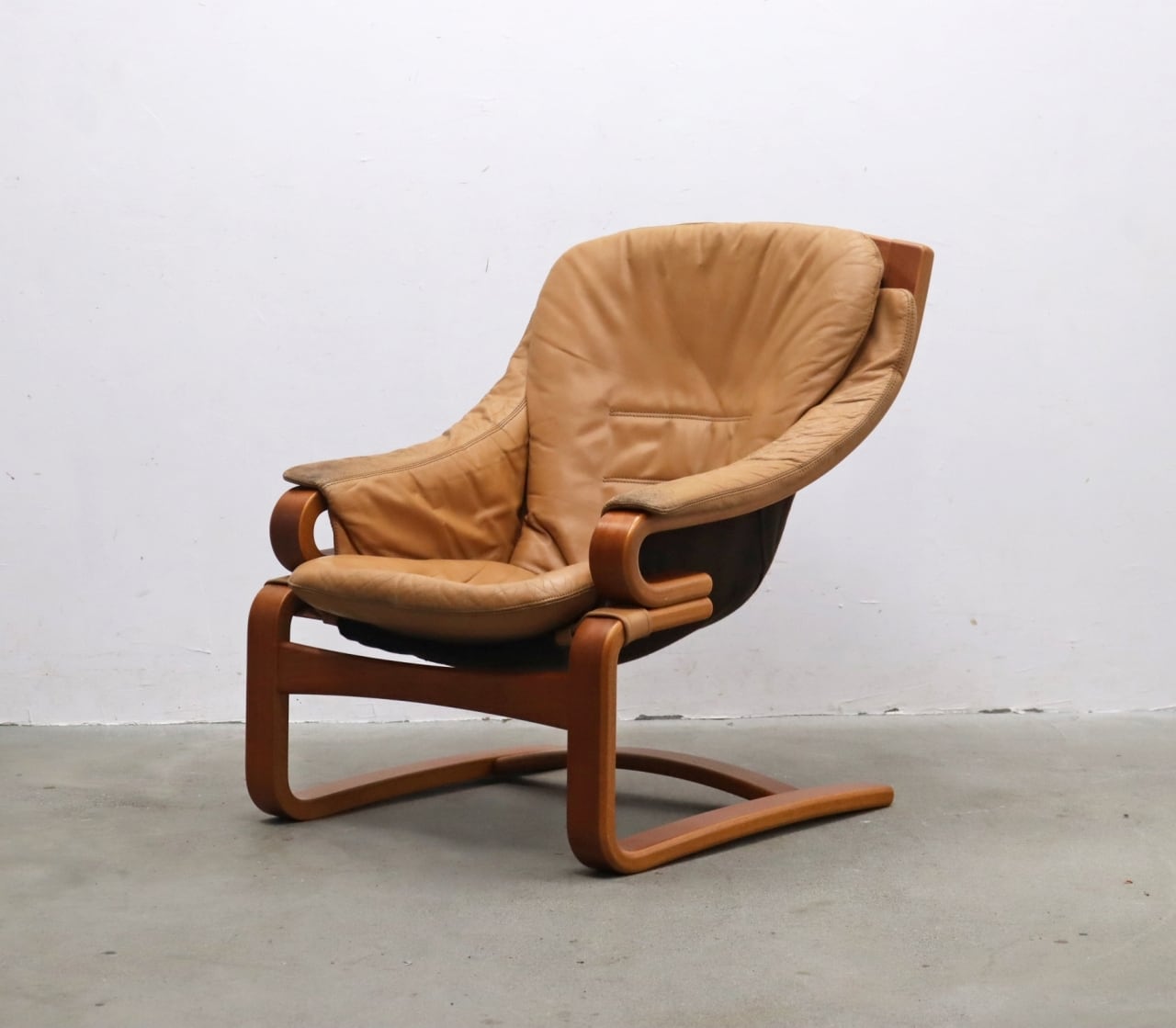 NIELAUS & JEKI MOBLER OPUS ② NIELAUS & JEKI MOBLER OPUS ②