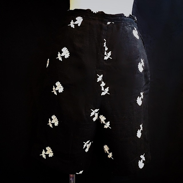 50s Embroidery Linen Shorts