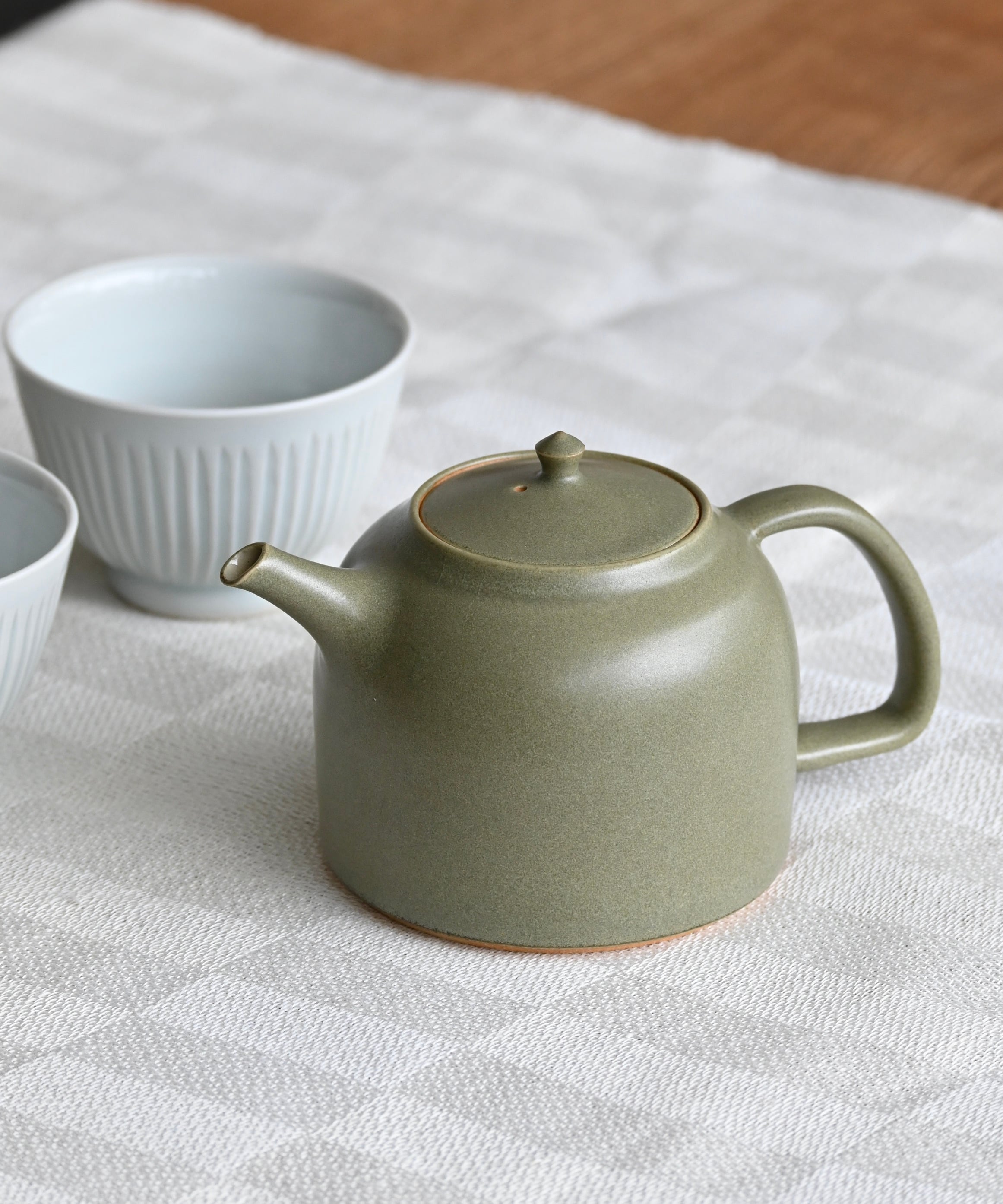 欅拭漆平卓   手造り一品物 陶器 Ceramics | galerie kaigetsu -灰月-