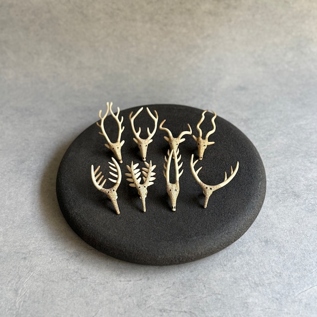 ko-ma    朝倉綱大   FORESTMONSTER  MASK PIN