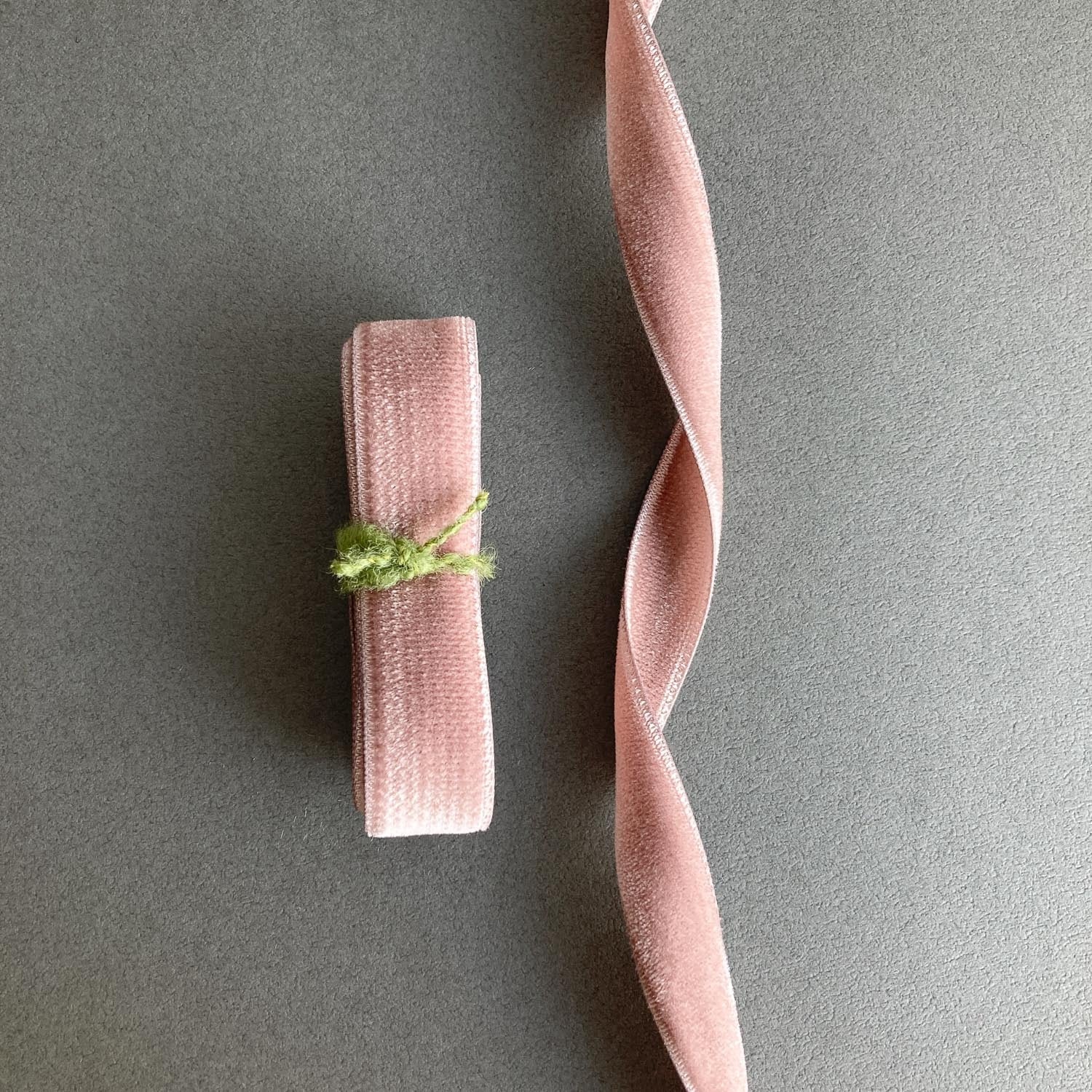 再入荷〉MOKUBA ダブルフェイスベルベティリボン（18mm/50cm〜） | Dua