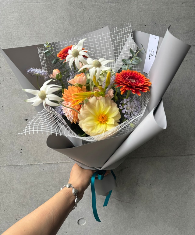 季節のブーケ5900