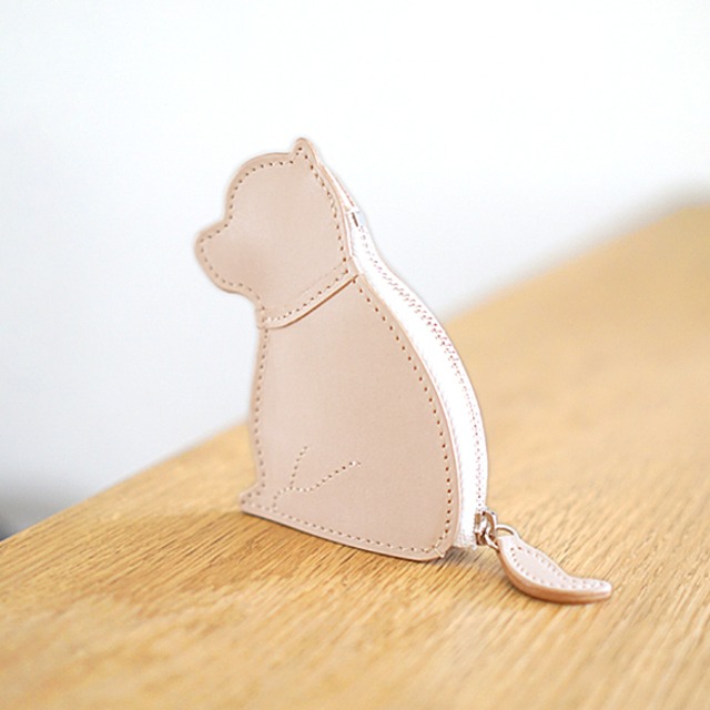 お座りする子犬のコインケース・ナチュラル