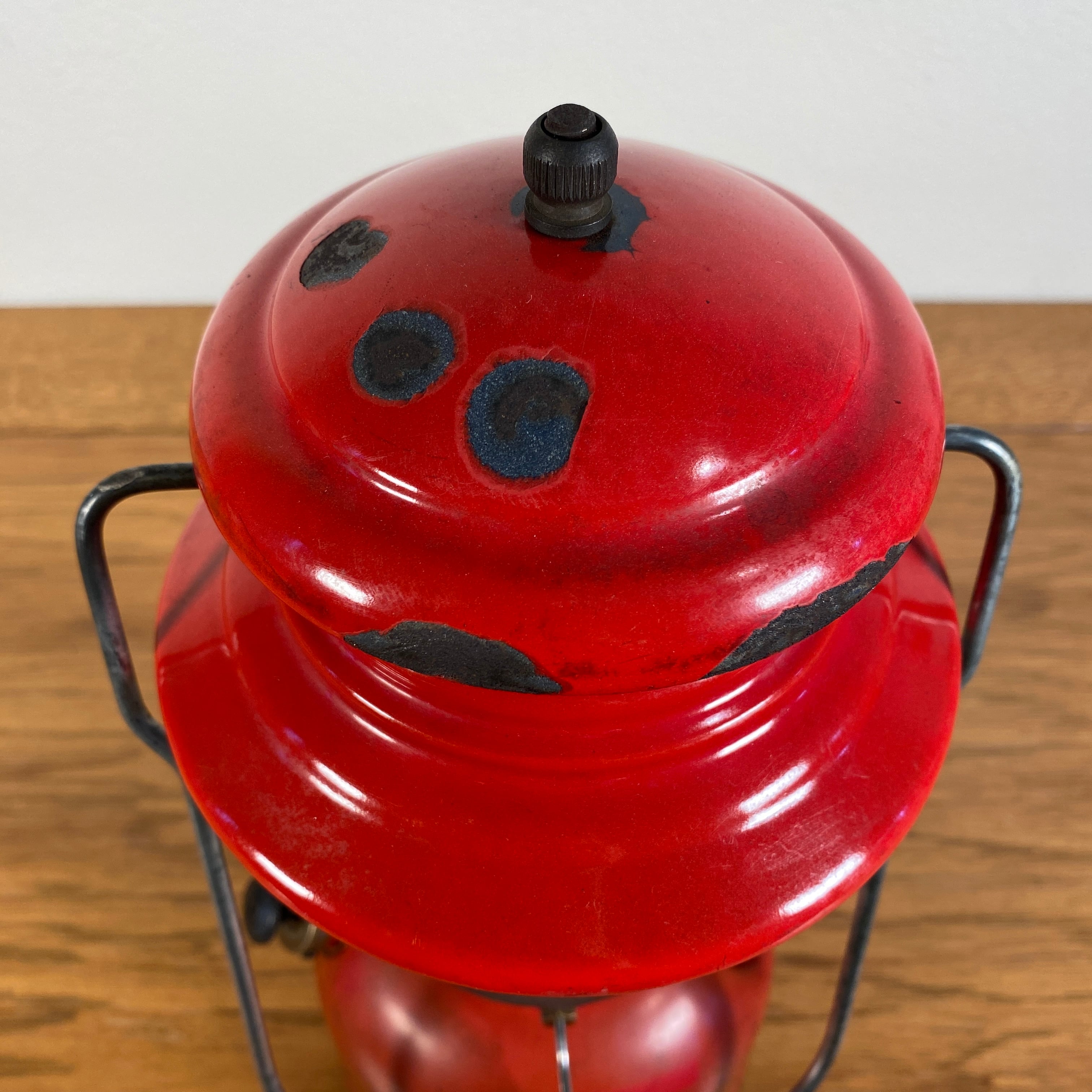 燃焼絶好調1957年7月 コールマン 200A ランタン（イエローボーダーt80 25 【1957年7月】ビンテージ Coleman（コールマン） 200A イエロー