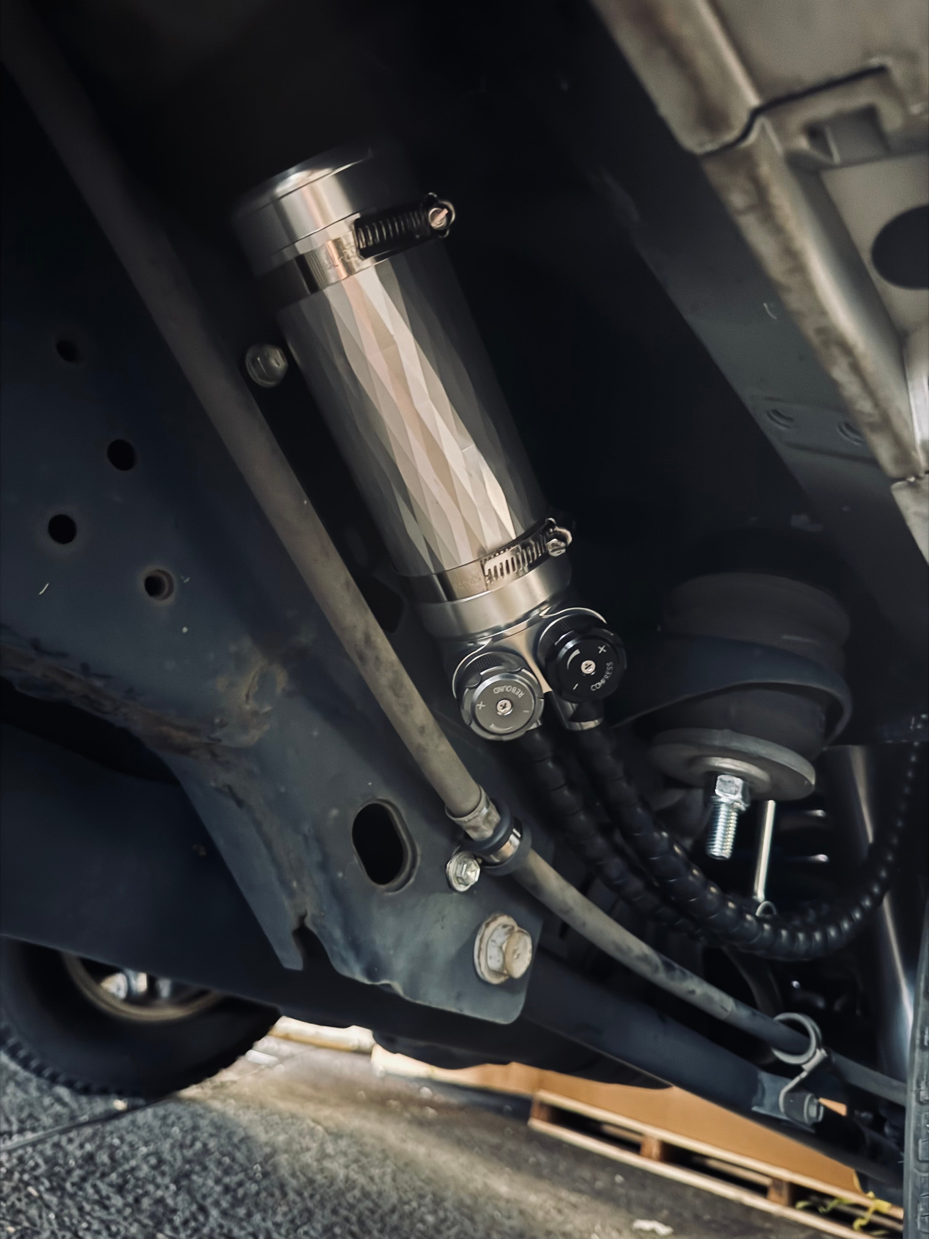 ROUGHLAB】ランドクルーザー150プラド リフトアップキット | ellead4x4lab