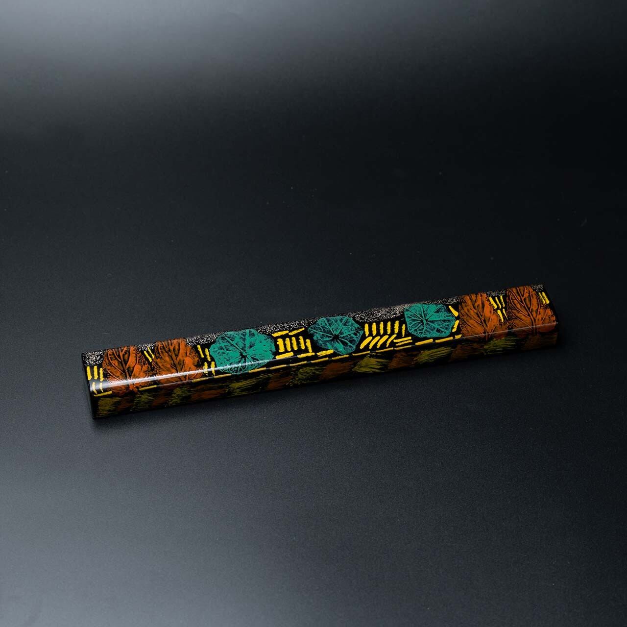 月とその友だちと:かりゆし文鎮(大)