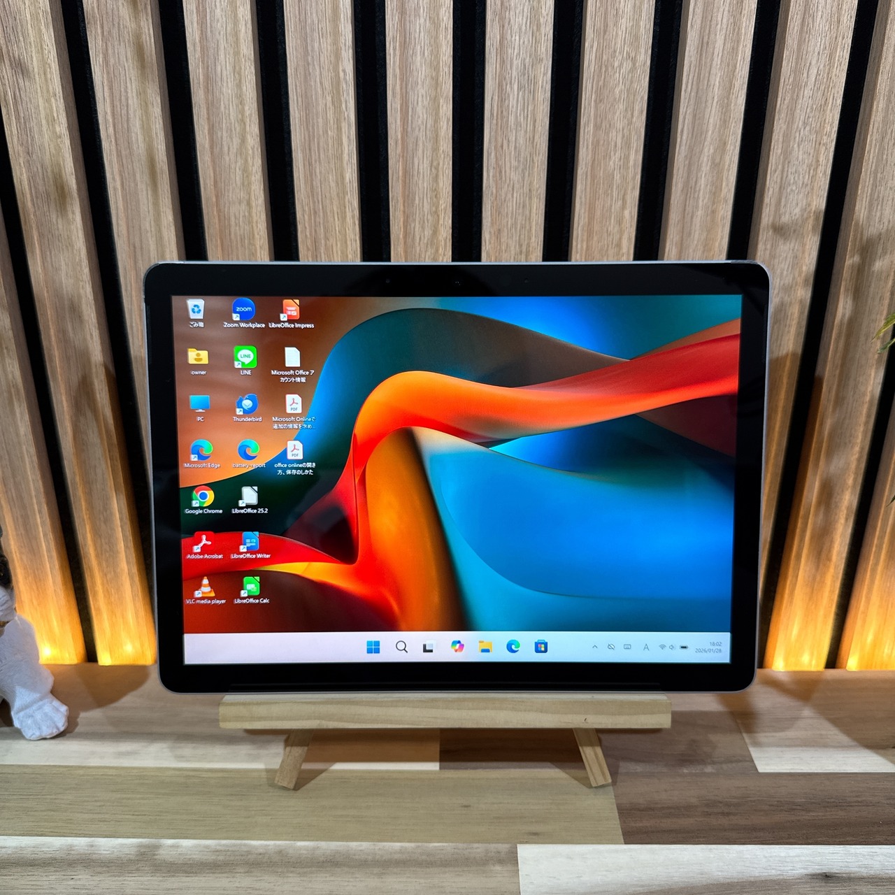 \ 公式ショップ限定価格❣️/ 2in1モデル《人気シリーズ》Surface Go3 プラチナ タッチパネル式 メモリ4GB eMM64GB ノートパソコン 安心サポート＆3ヶ月保証付き